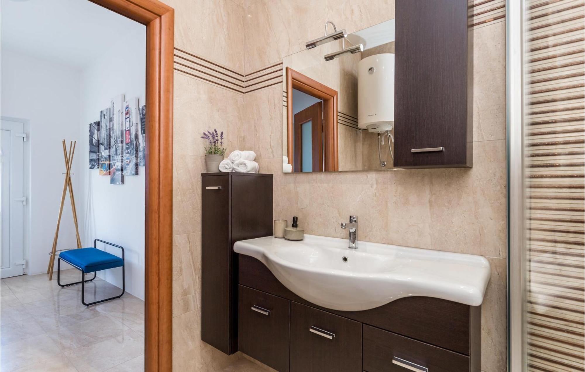 2 Bedroom Amazing Apartment In غييكا المظهر الخارجي الصورة